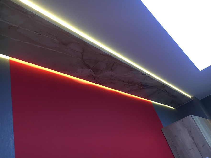 Бесщелевые многоуровневые с подсветкой